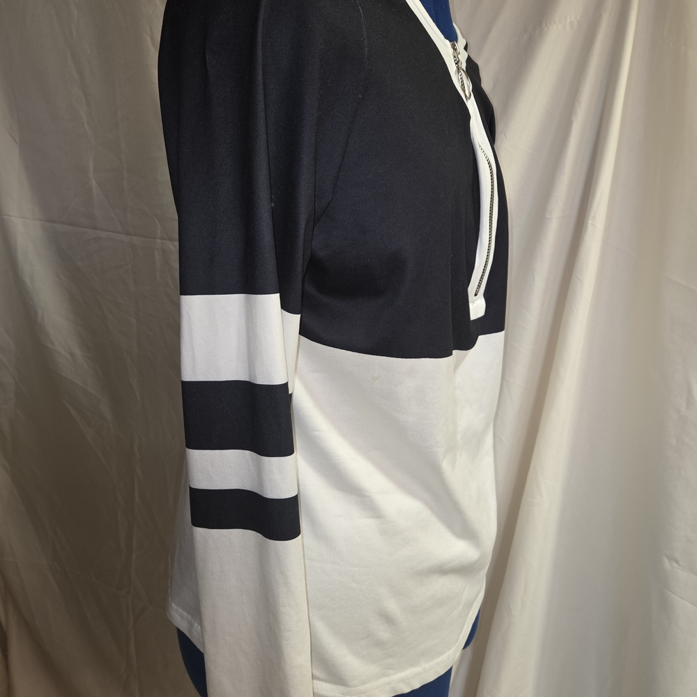 Black And White Long Sleeve Top with Zipper - Picture 2 of 7